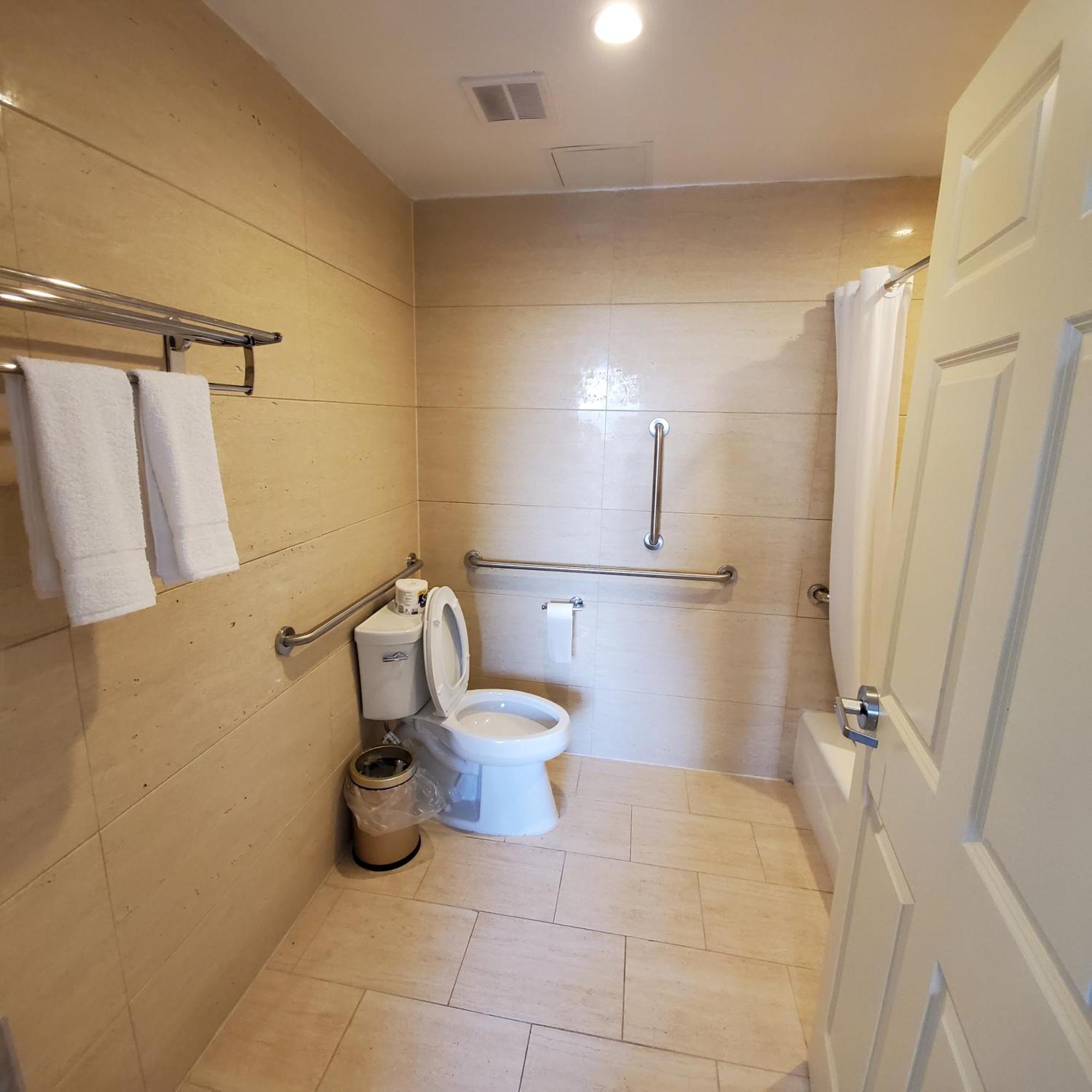 Mayfair Inn And Suites Ню Йорк Екстериор снимка