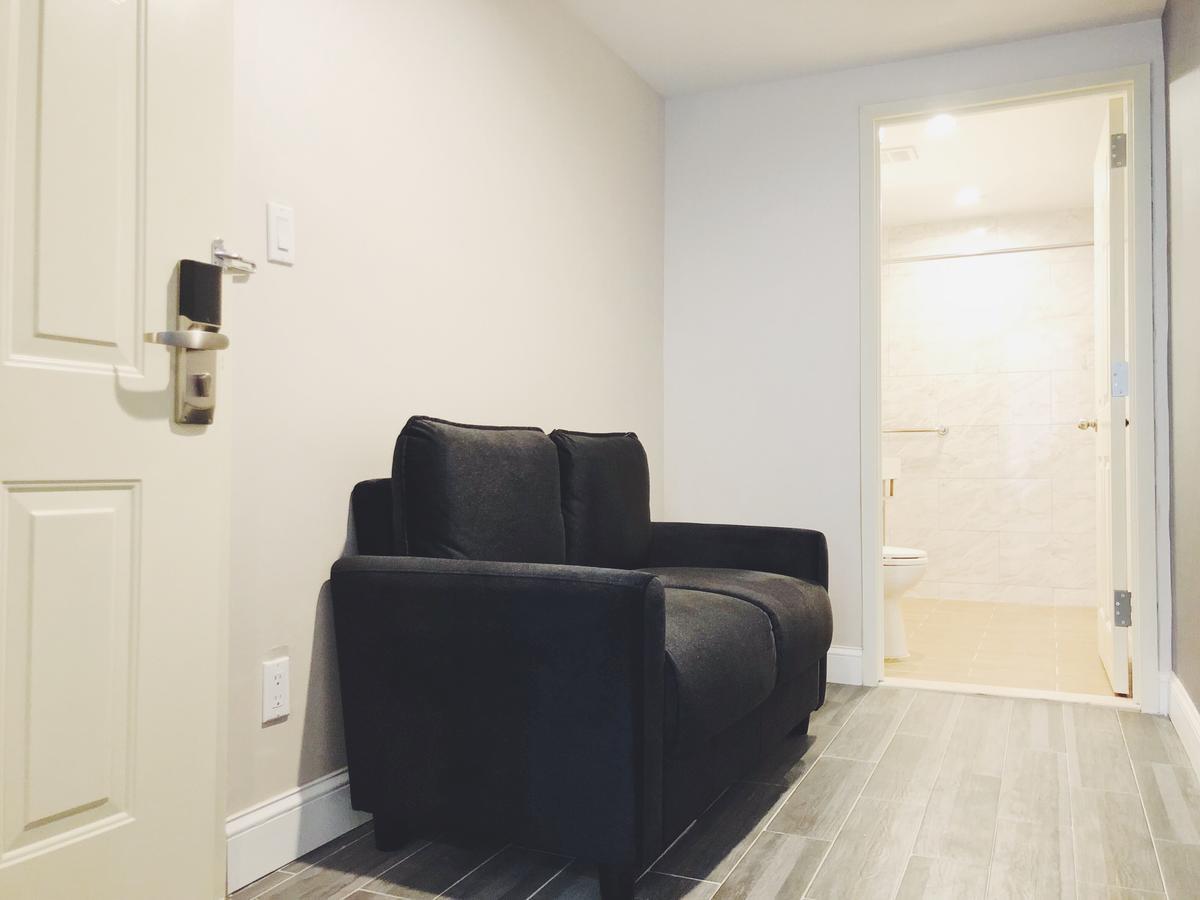 Mayfair Inn And Suites Ню Йорк Екстериор снимка
