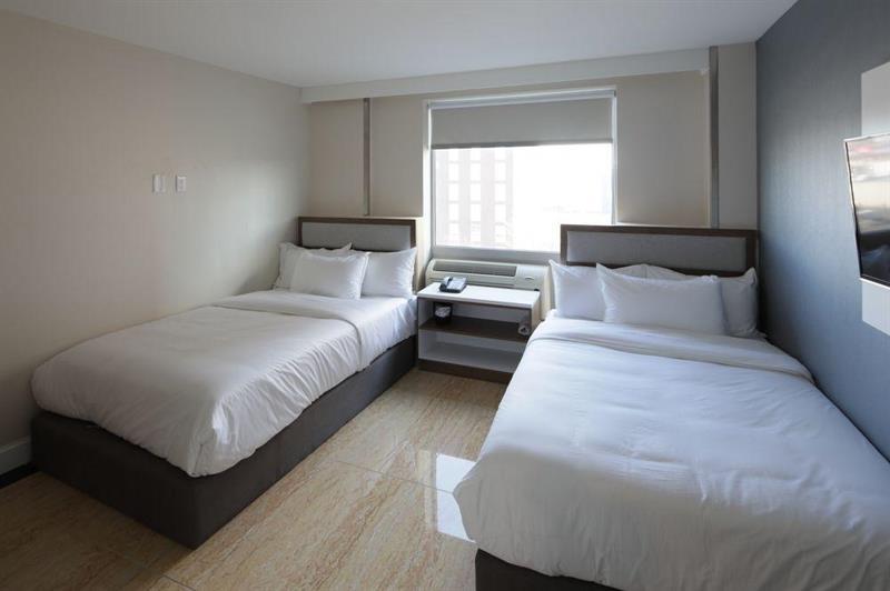 Mayfair Inn And Suites Ню Йорк Екстериор снимка